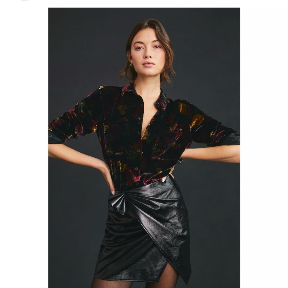 Anthropologie Pilcro Hadley Relaxed Velvet Button Down, Size L